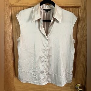 Banana Republic Cream Button-Down Sleeveless Shirt